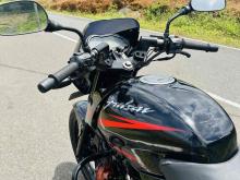 https://riyasewana.com/uploads/bajaj-pulsar-180-160173824841.jpg