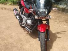 Bajaj Pulsar 180 2016 Motorbike