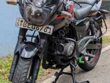 Bajaj PULSAR 180 2017 Motorbike