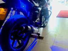 https://riyasewana.com/uploads/bajaj-pulsar-180-16944481573.jpg