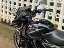 https://riyasewana.com/uploads/bajaj-pulsar-180-1722265213614.jpg
