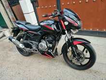 Bajaj Pulsar 180 2017 Motorbike