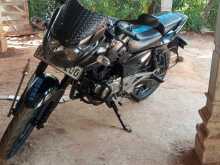 Bajaj Pulsar 180 2015 Motorbike