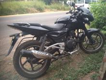 https://riyasewana.com/uploads/bajaj-pulsar-180-201734226086.jpg