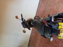 https://riyasewana.com/uploads/bajaj-pulsar-180-211140204882.jpg