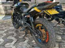https://riyasewana.com/uploads/bajaj-pulsar-180-211444013122.jpg