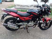 Bajaj Pulsar 180 2016 Motorbike