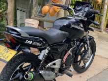 https://riyasewana.com/uploads/bajaj-pulsar-180-219242622682.jpg