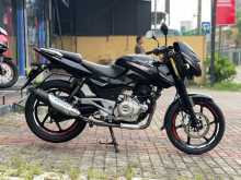 Bajaj Pulsar 180 2017 Motorbike