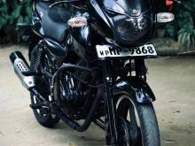 Bajaj Pulsar 180 2006 Motorbike