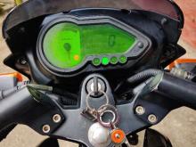 https://riyasewana.com/uploads/bajaj-pulsar-180-231828296906.jpg