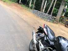 https://riyasewana.com/uploads/bajaj-pulsar-180-2418045013194.jpg