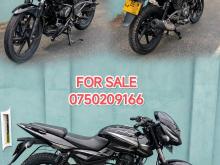 Bajaj Pulsar 180 2016 Motorbike