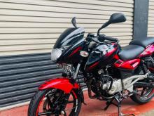 Bajaj Pulsar 180 2016 Motorbike