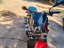 Bajaj Pulsar 180 2015 Motorbike