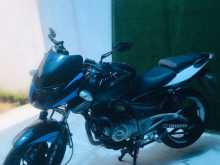 Bajaj PULSAR 180 2016 Motorbike