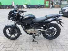 Bajaj Pulsar 180 2014 Motorbike