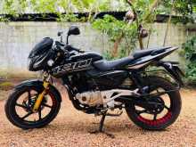Bajaj Pulsar 180 2015 Motorbike