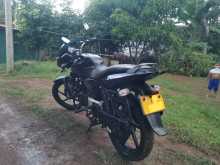 https://riyasewana.com/uploads/bajaj-pulsar-180-279100813353.jpg