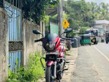https://riyasewana.com/uploads/bajaj-pulsar-180-2810083824922.jpg