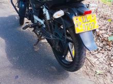 https://riyasewana.com/uploads/bajaj-pulsar-180-2811234119796.jpg