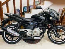 Bajaj Pulsar 180 2013 Motorbike