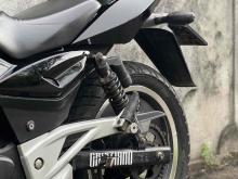 https://riyasewana.com/uploads/bajaj-pulsar-180-2818395524472.jpg