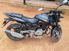 Bajaj Pulsar 180 2015 Motorbike