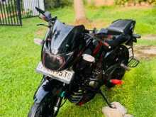 Bajaj Pulsar 180 2016 Motorbike