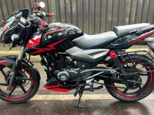 Bajaj PULSAR 180 2017 Motorbike