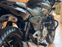 https://riyasewana.com/uploads/bajaj-pulsar-180-3013414113683.jpg