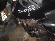 https://riyasewana.com/uploads/bajaj-pulsar-180-314381719105.jpg
