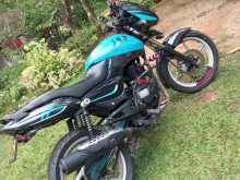 https://riyasewana.com/uploads/bajaj-pulsar-180-316512613463.jpg