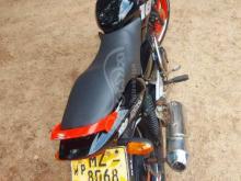 https://riyasewana.com/uploads/bajaj-pulsar-180-3747361389465.jpg