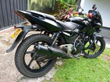 https://riyasewana.com/uploads/bajaj-pulsar-180-4030376926.jpg