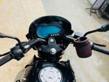 https://riyasewana.com/uploads/bajaj-pulsar-180-51053446915.jpg