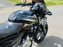 https://riyasewana.com/uploads/bajaj-pulsar-180-58100124543.jpg
