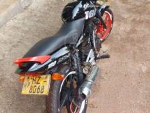 https://riyasewana.com/uploads/bajaj-pulsar-180-682144132137.jpg