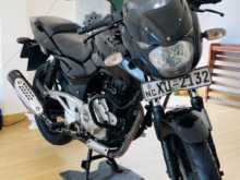 https://riyasewana.com/uploads/bajaj-pulsar-180-711541713122.jpg