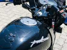 https://riyasewana.com/uploads/bajaj-pulsar-180-720053813614.jpg