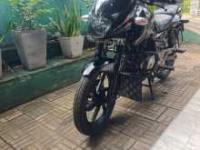 Bajaj Pulsar 180 2016 Motorbike