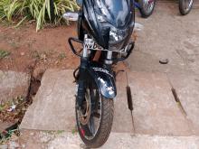Bajaj Pulsar 180 2017 Motorbike