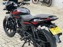 https://riyasewana.com/uploads/bajaj-pulsar-180-89242224302.jpg