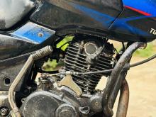 https://riyasewana.com/uploads/bajaj-pulsar-180-916122024152.jpg