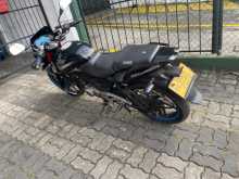 https://riyasewana.com/uploads/bajaj-pulsar-180-920472613504.jpg
