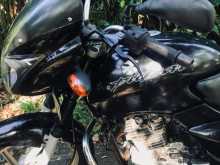 https://riyasewana.com/uploads/bajaj-pulsar-180cc-1118331113942.jpg