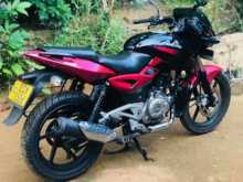 Bajaj Pulsar 180 2016 Motorbike