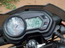 https://riyasewana.com/uploads/bajaj-pulsar-181612544702.jpg