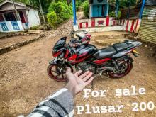 https://riyasewana.com/uploads/bajaj-pulsar-200-169574719215.jpg