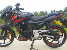 https://riyasewana.com/uploads/bajaj-pulsar-200-1711205113563.jpg